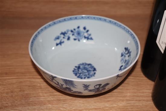 A Chinese blue and white bowl and sleeve vase Sleeve vase H.24cm